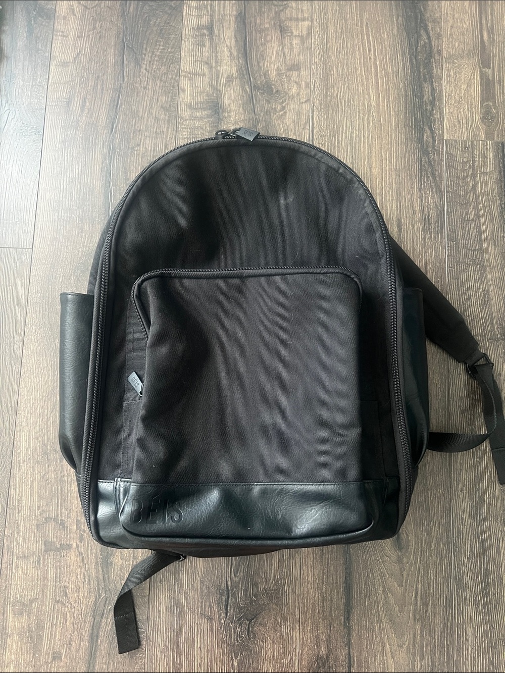Beis travel backpack